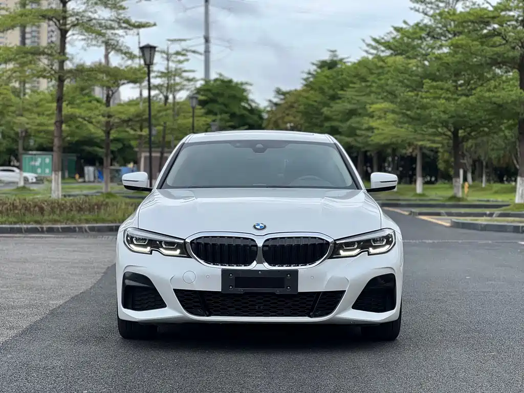 BMW 3 Series 2019 — фото 2