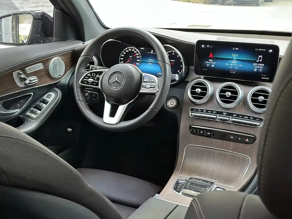 Mercedes-Benz GLC 2021 — фото 14