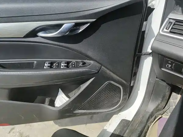 Geely Emgrand 2020