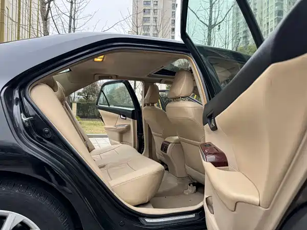 Toyota Camry 2012