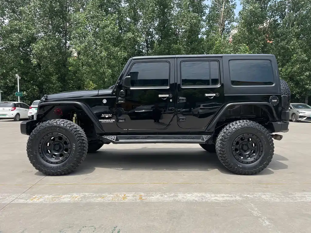 Jeep Wrangler 2016 — фото 10