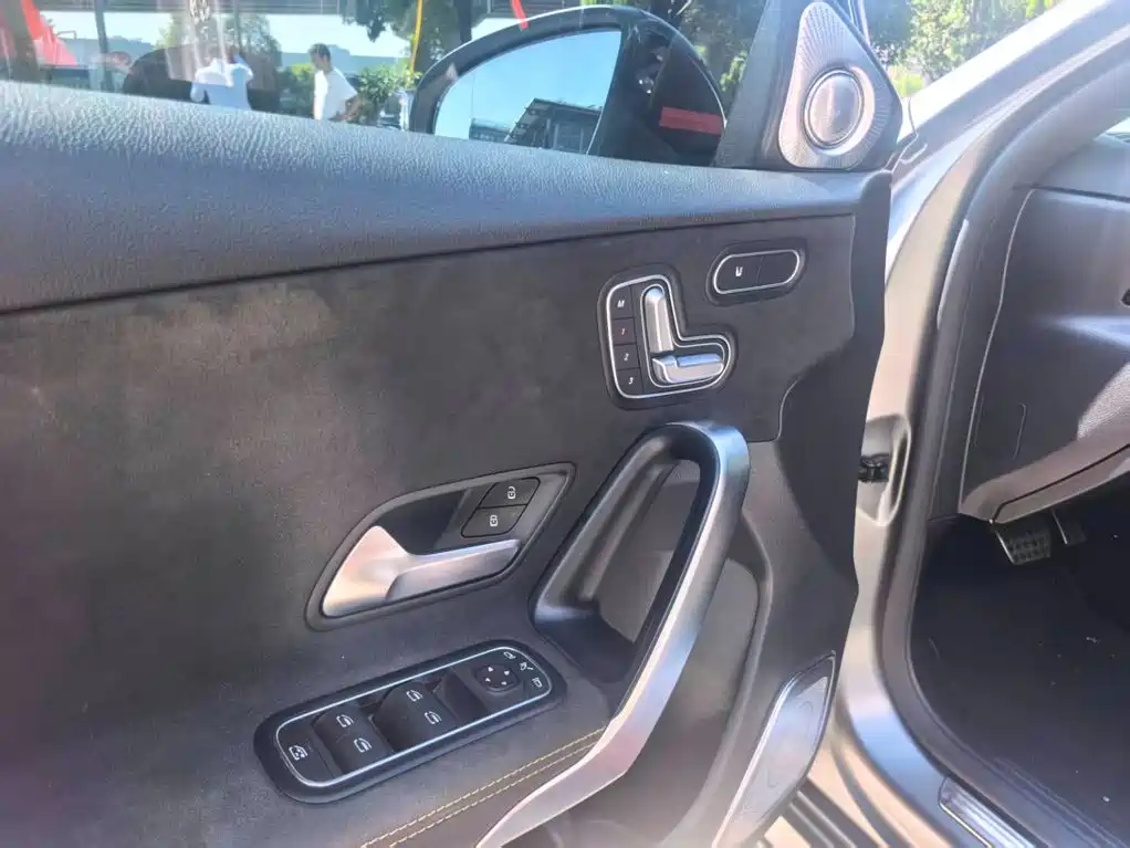 Mercedes-Benz A-Class AMG 2023 — фото 19