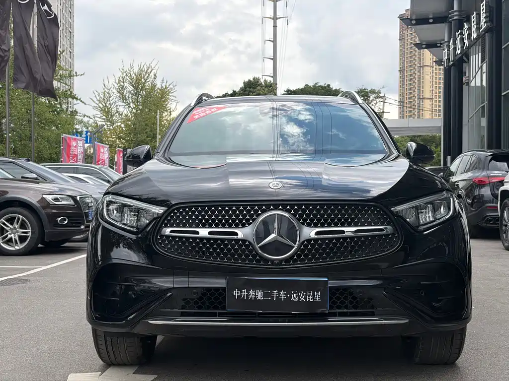 Mercedes-Benz GLC 2023