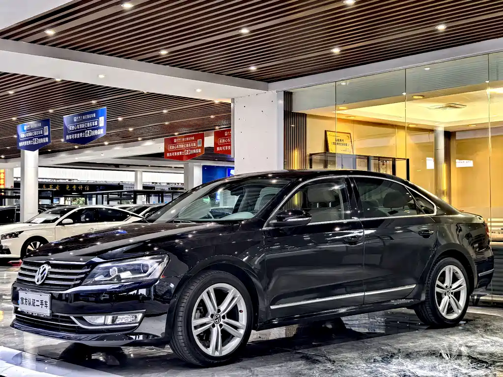 Volkswagen Passat 2015 — фото 1