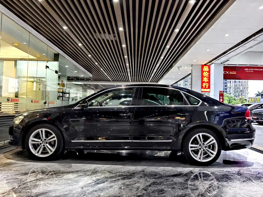 Volkswagen Passat 2015 — фото 17
