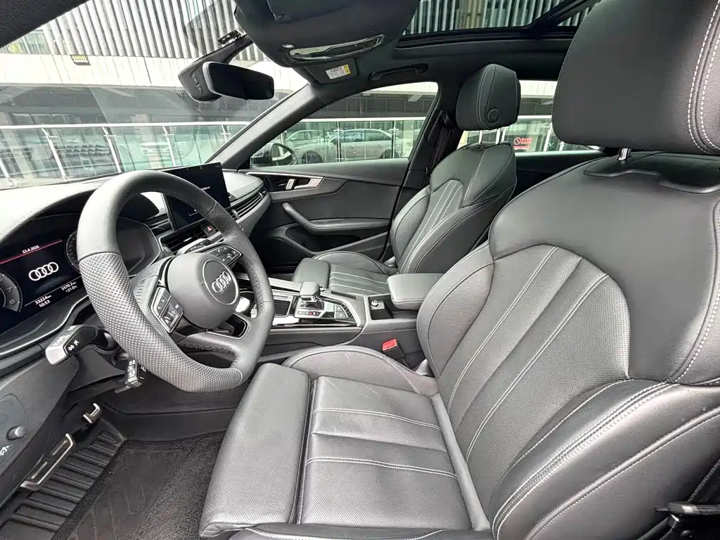 Audi A4L 2023