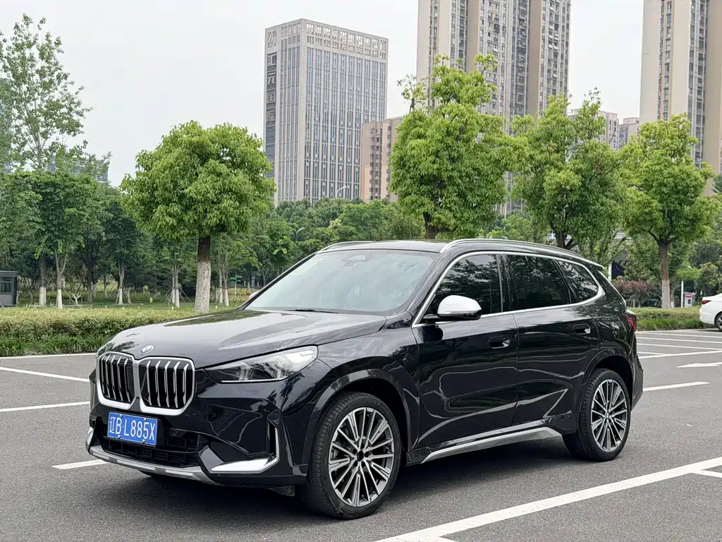 BMW X1 2024 — фото 1