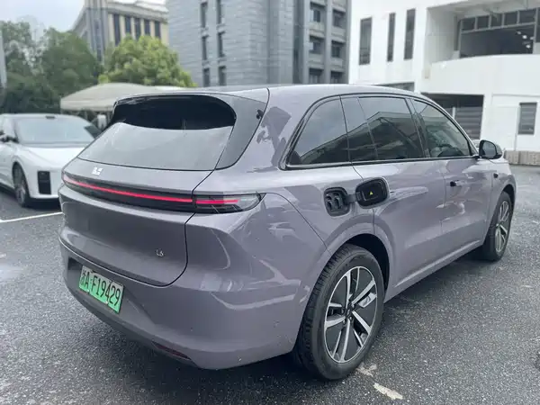 Li Auto L6 2024