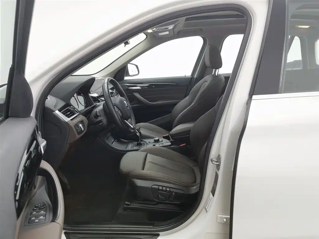 BMW X1 2020 — фото 10