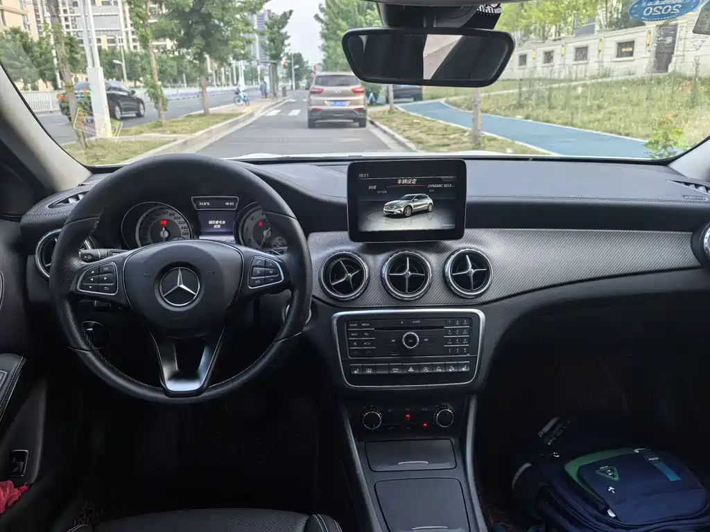 Mercedes-Benz GLA 2017 — фото 14