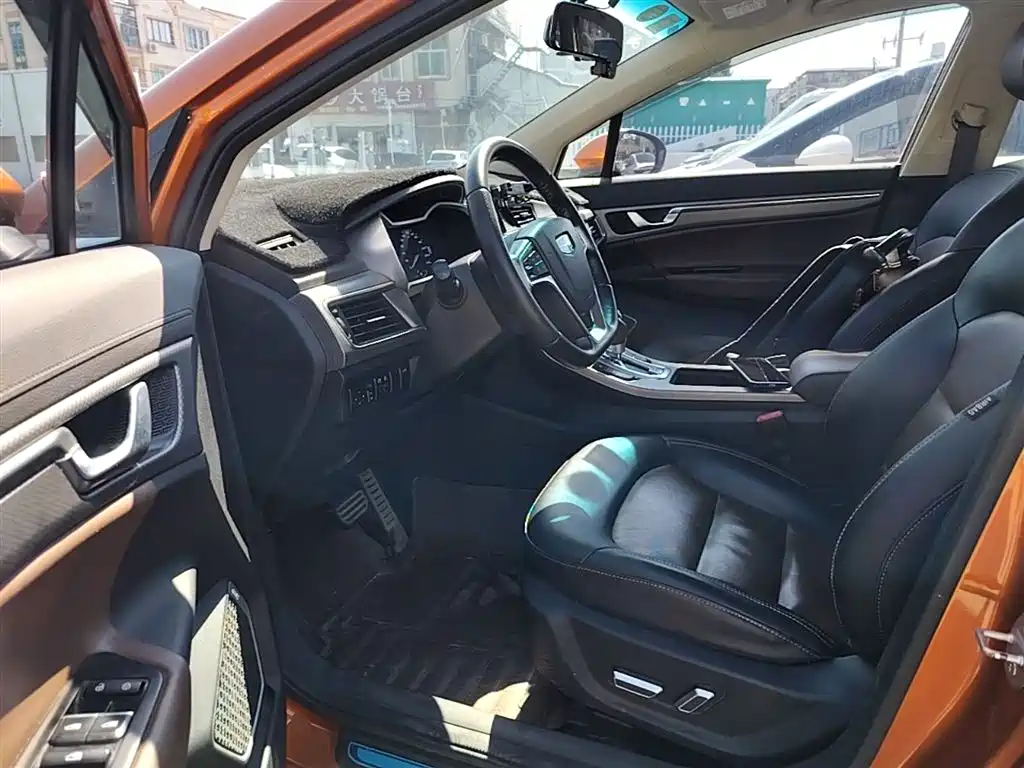 Geely Emgrand GS 2017 — фото 16