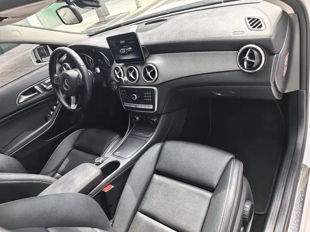 Mercedes-Benz GLA 2017 — фото 10