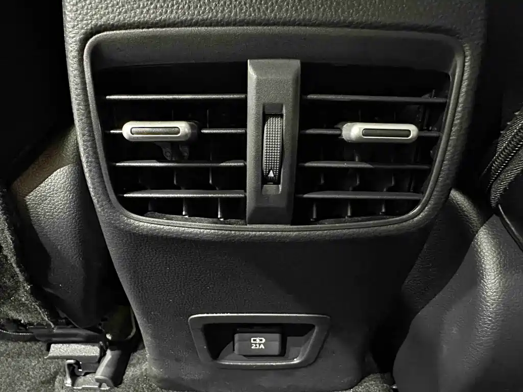Toyota Levin 2022 — фото 13