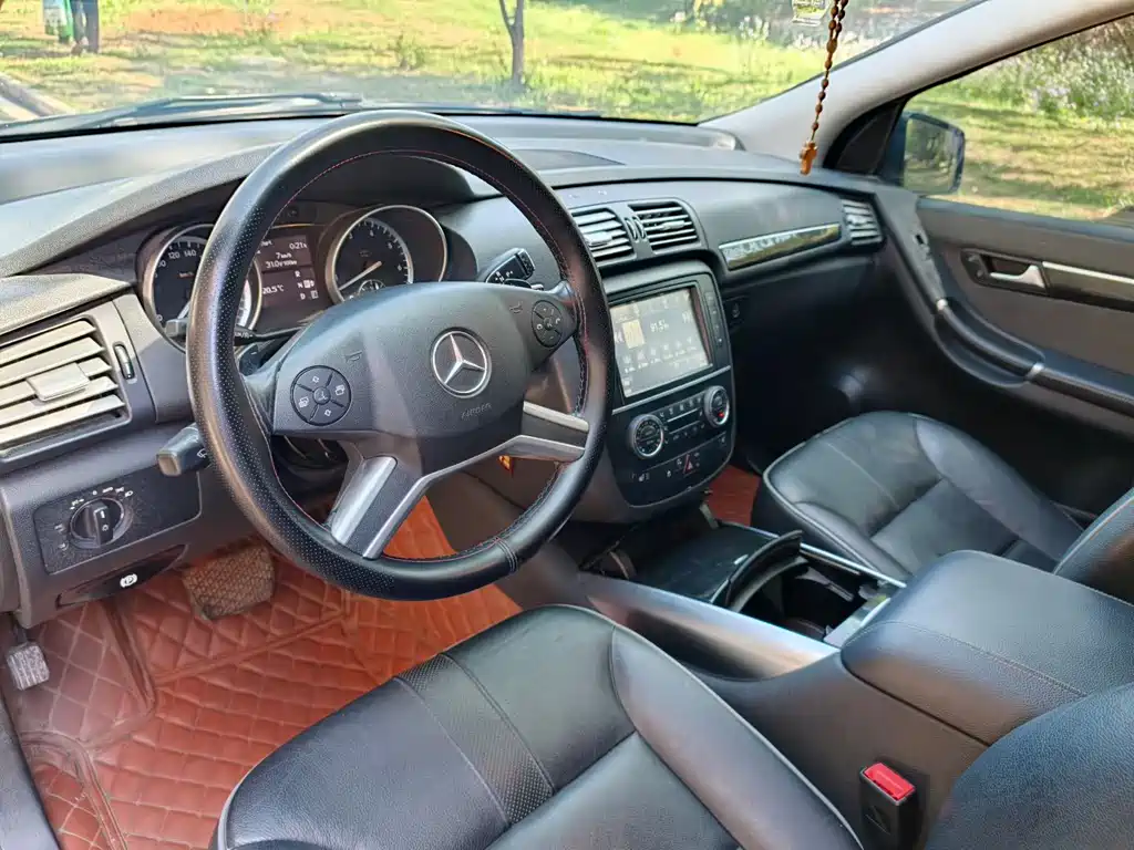 Mercedes-Benz R-Class 2017 — фото 6