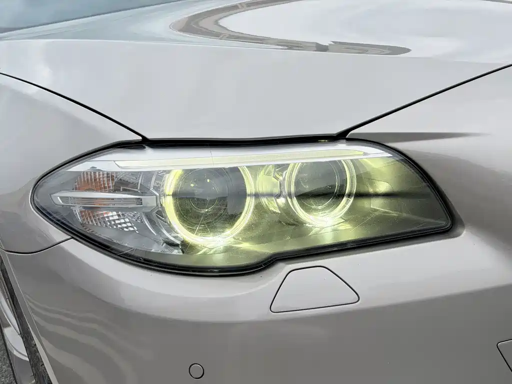BMW 5 Series 2013 — фото 13