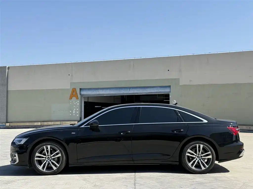 Audi A6L 2023 — фото 7