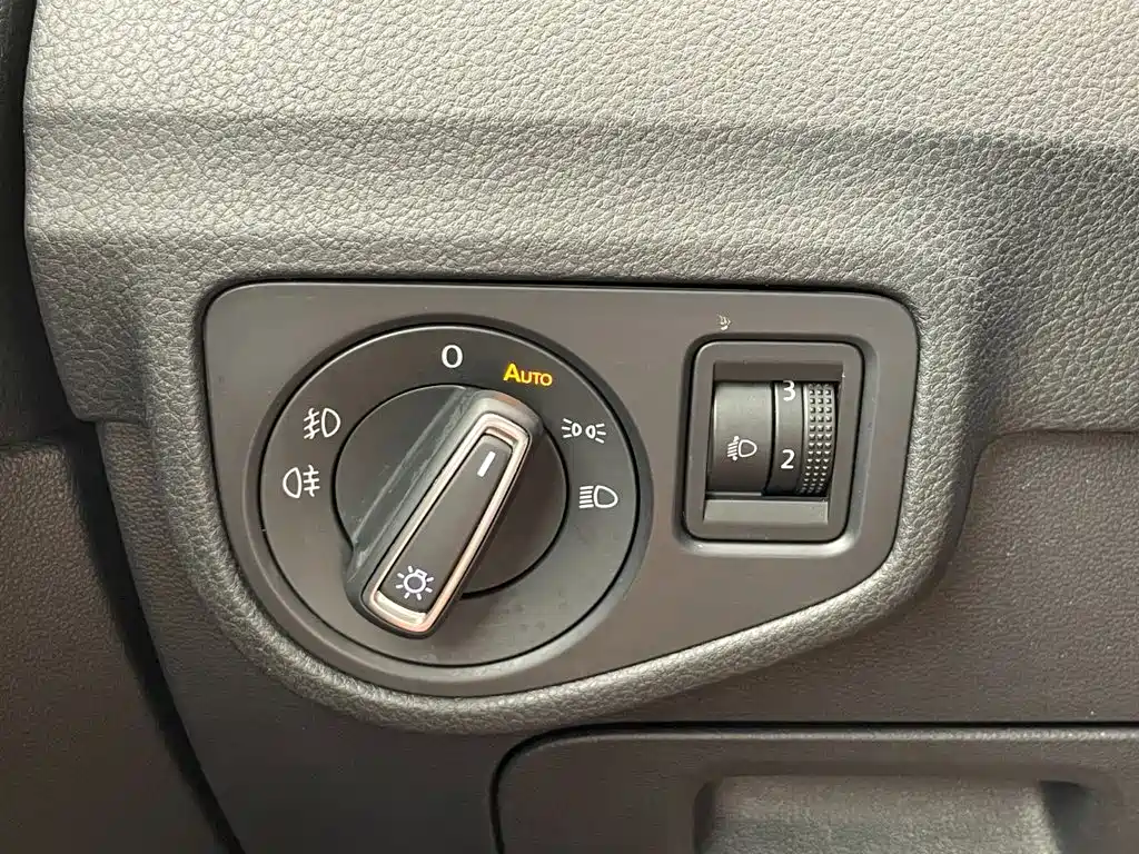 Volkswagen Golf Jialu 2017 — фото 15