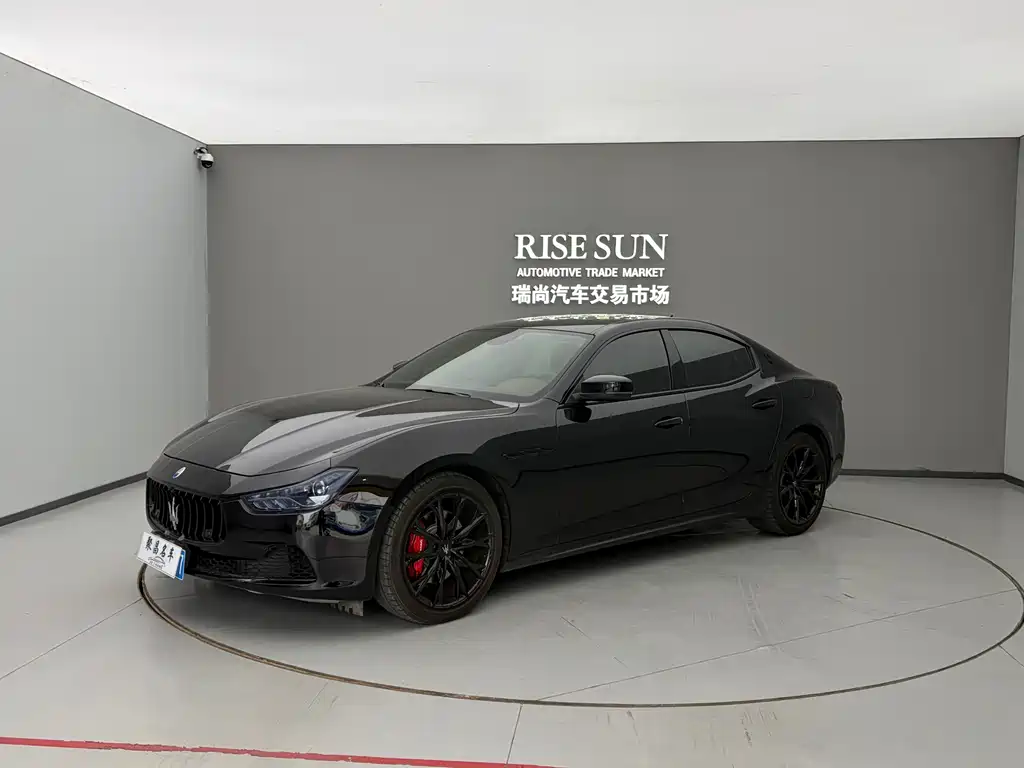 Maserati Ghibli 2017 — фото 1
