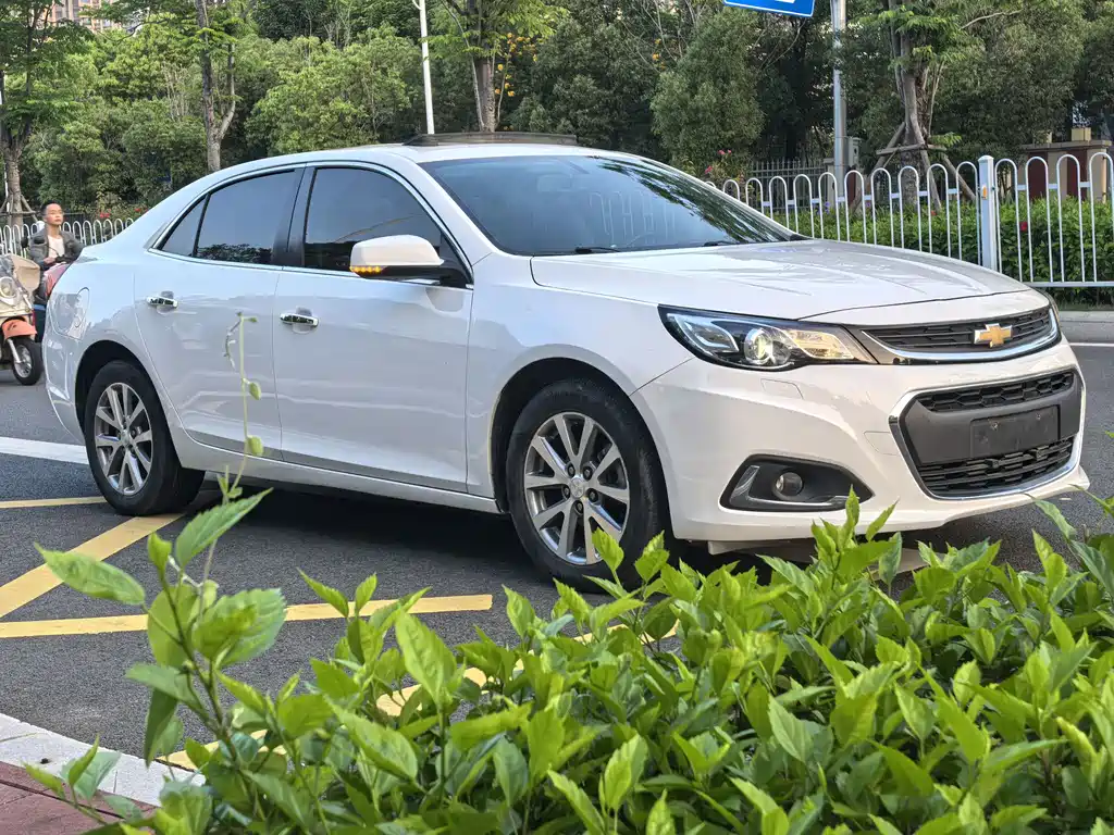 Chevrolet Malibu 2018 — фото 2