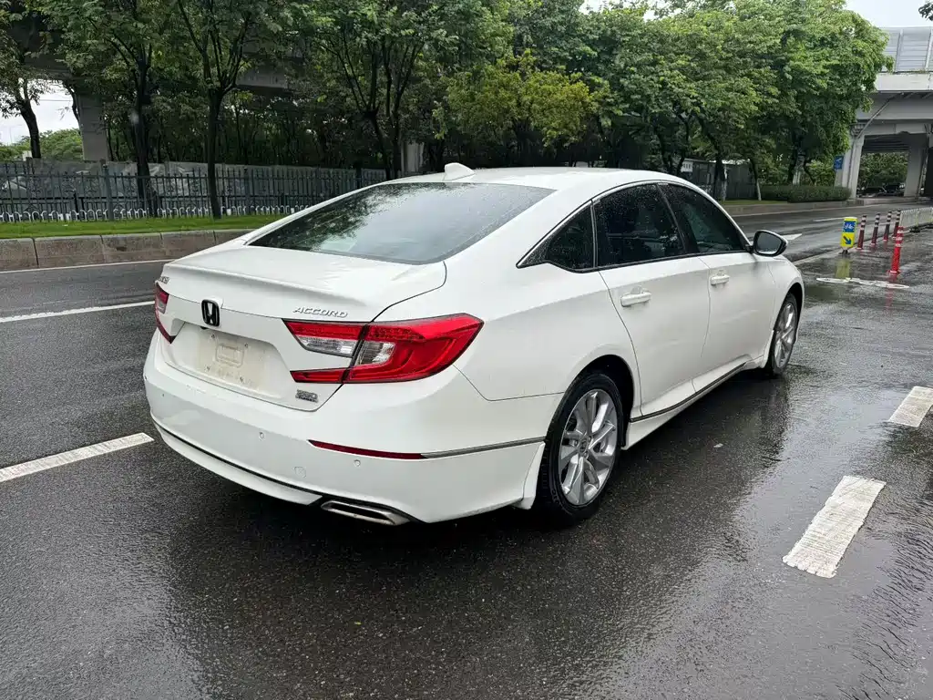 Honda Accord 2019 — фото 4