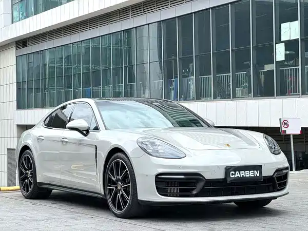 Porsche Panamera 2022