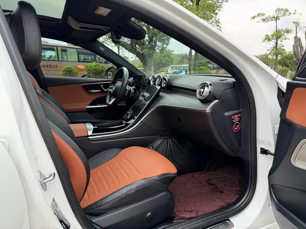 Mercedes-Benz C-Class 2022 — фото 13