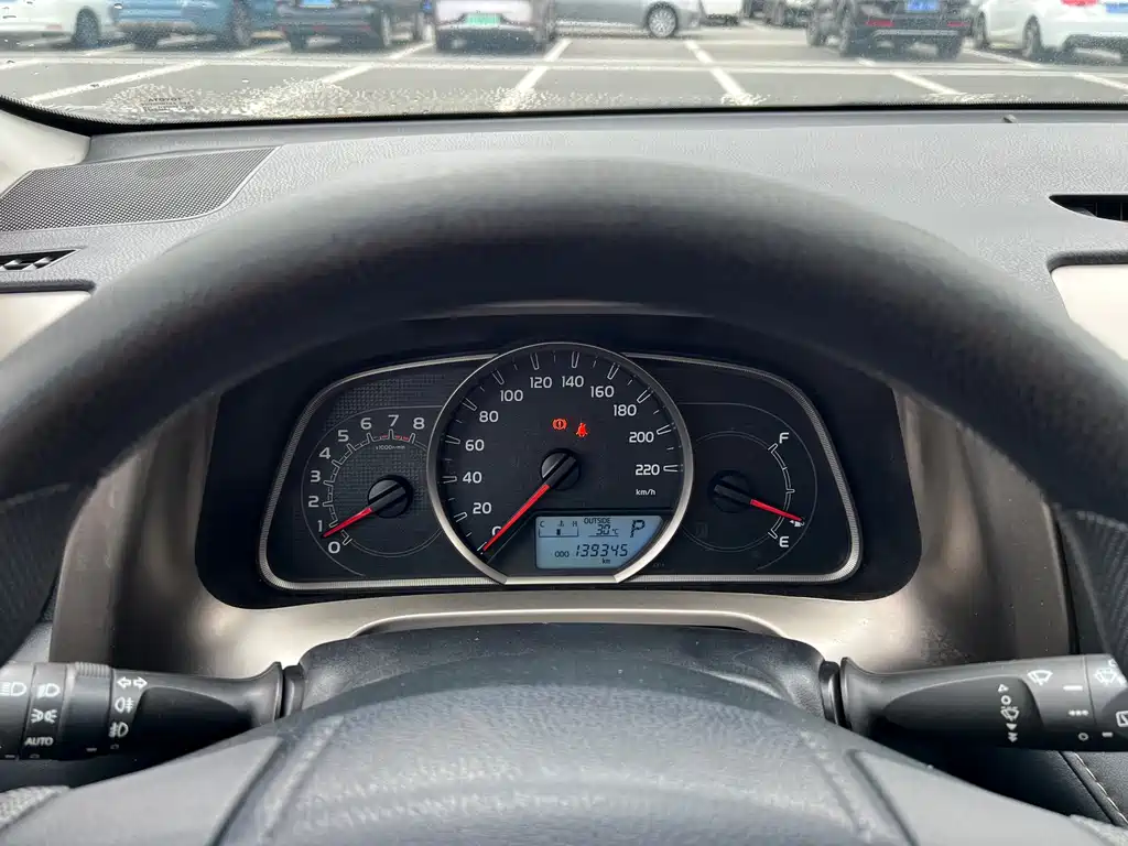 Toyota RAV4 2016 — фото 3