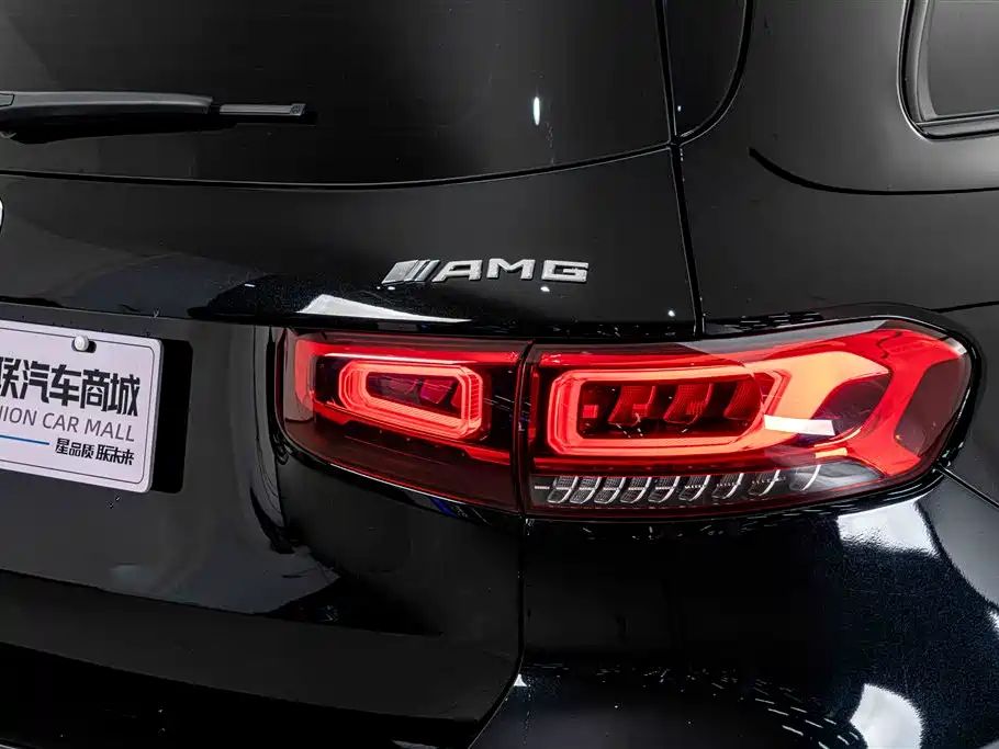 Mercedes-Benz GLB AMG 2023 — фото 8
