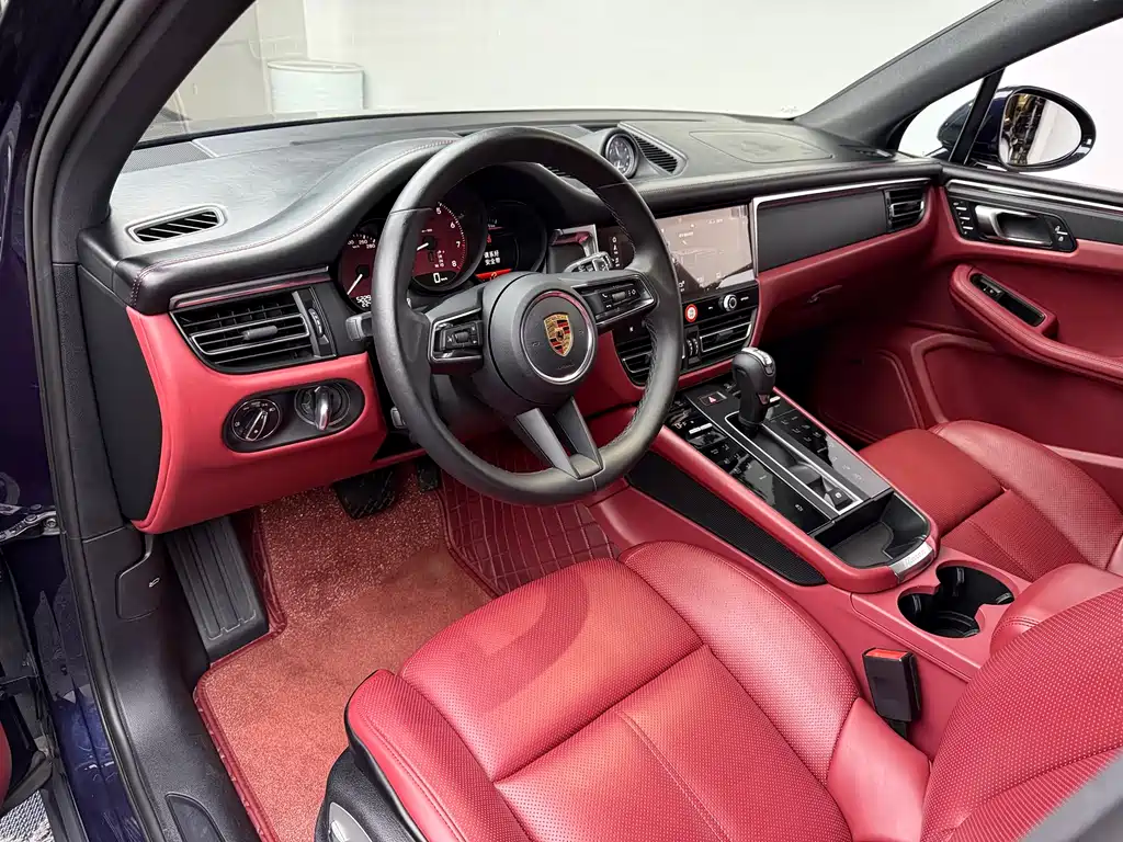Porsche Macan 2023 — фото 12