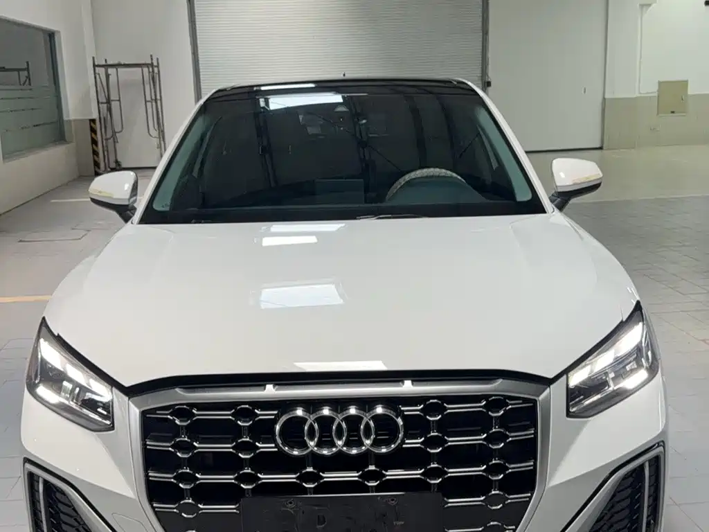 Audi Q2L 2022