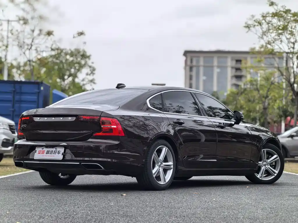 Volvo S90 2017 — фото 3