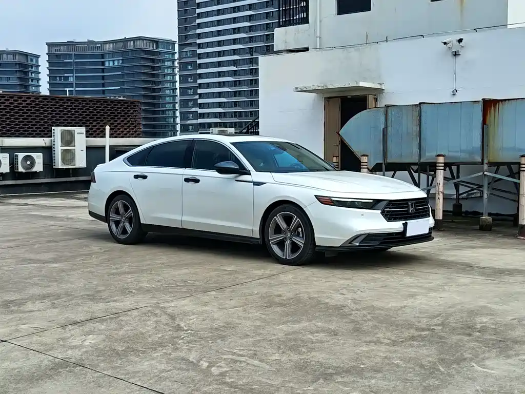Honda Accord 2023 — фото 3