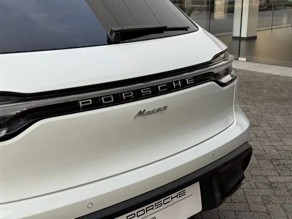 Porsche Macan 2024 — фото 16