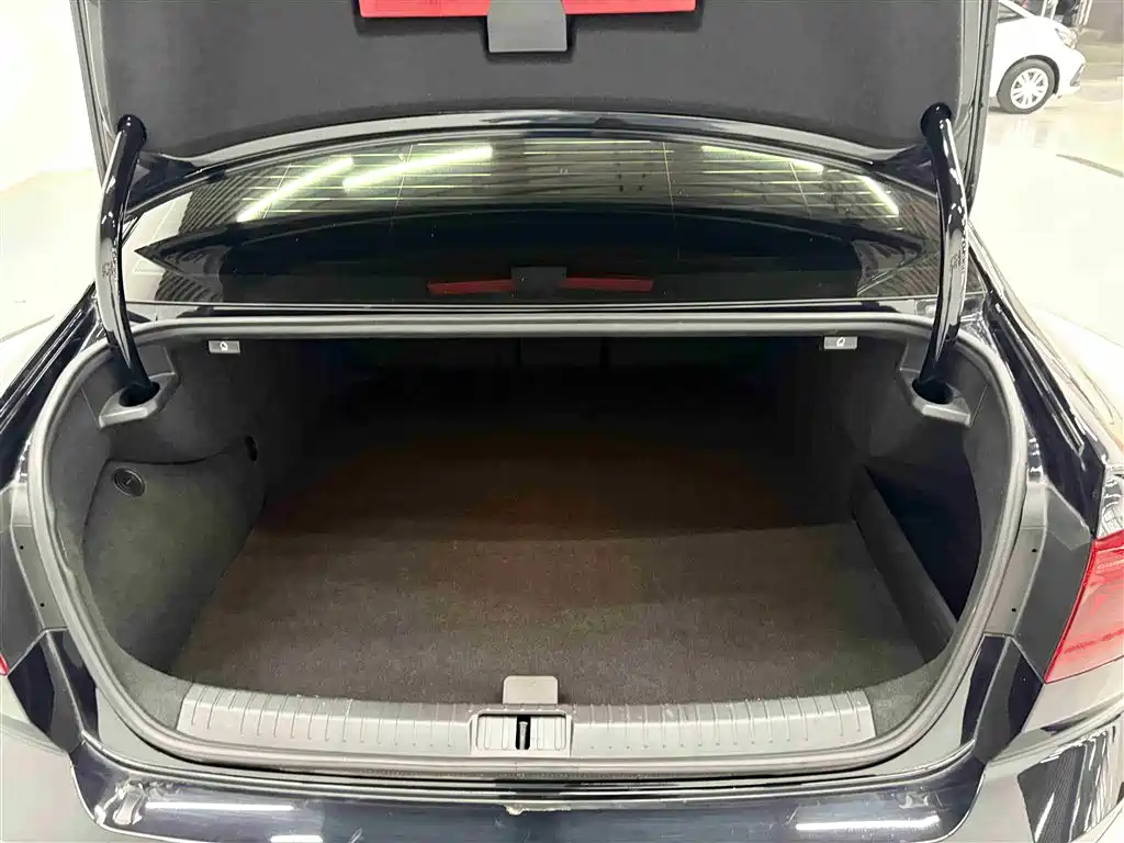 Volkswagen Magotan GTE PHEV 2022 — фото 21