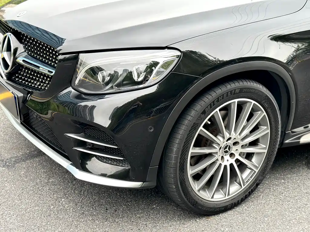 Mercedes-Benz GLC AMG 2017 — фото 11