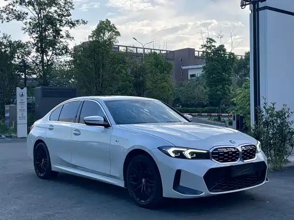 BMW 3 Series 2024