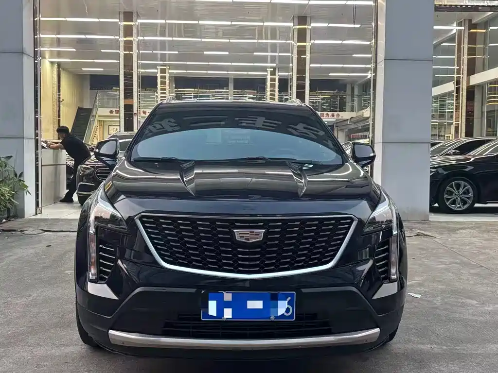 Cadillac XT4 2022 — фото 2