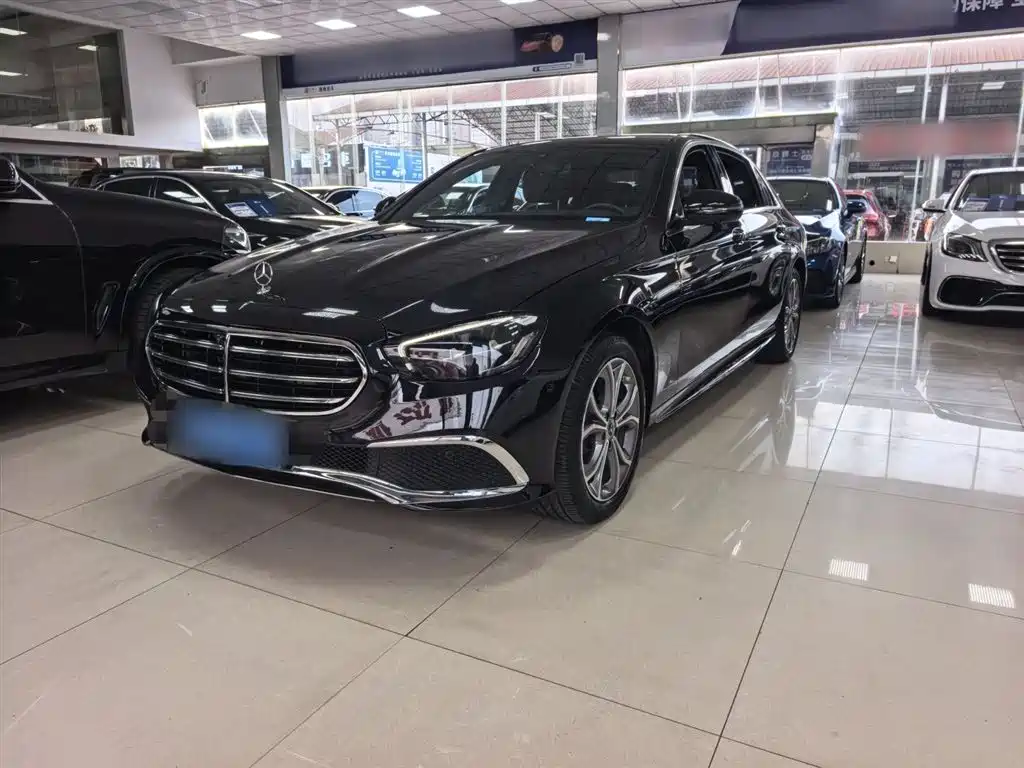 Mercedes-Benz E-Class 2023 — фото 1