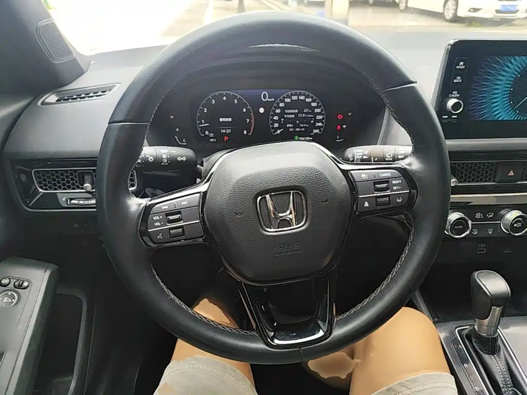 Honda Civic 2022 — фото 11