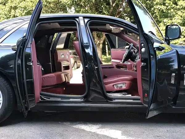 Rolls-Royce Ghost 2013