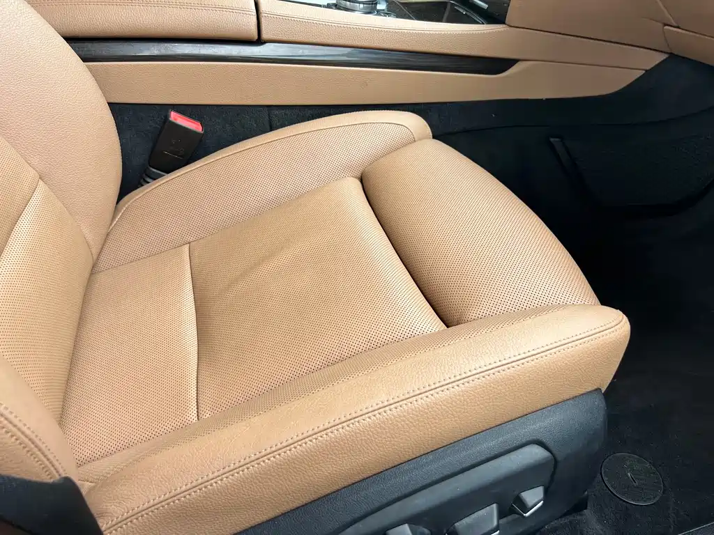 BMW 7 Series 2016 — фото 13