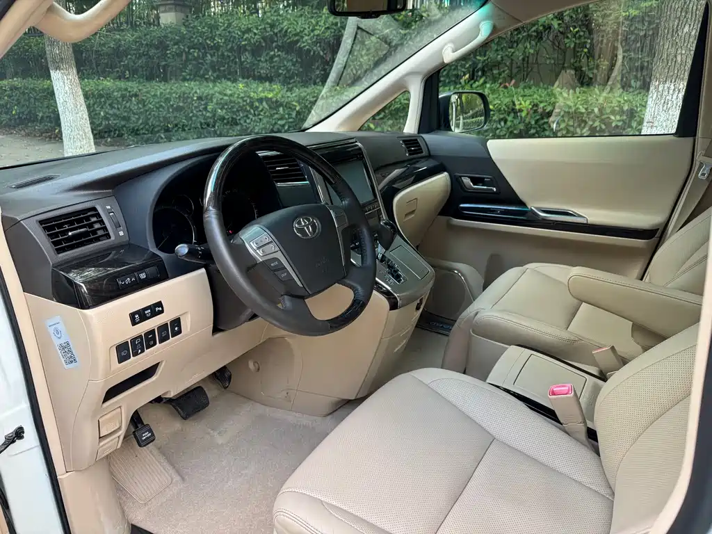 Toyota Alphard 2016 — фото 6