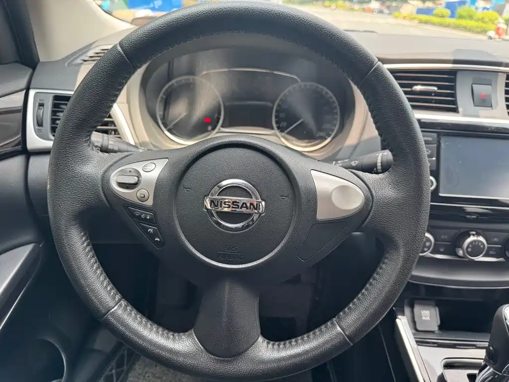 Nissan Sylphy 2018 — фото 13