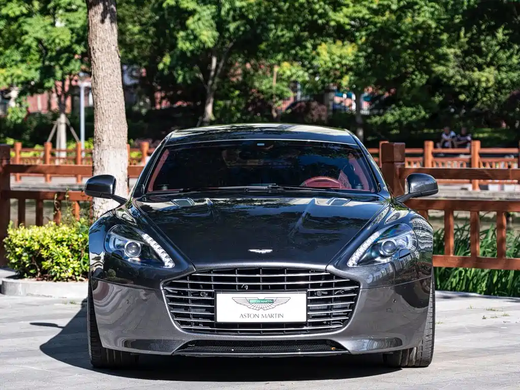 Aston Martin Rapide 2018 — фото 2