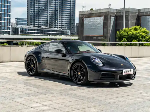 Porsche 911 2023