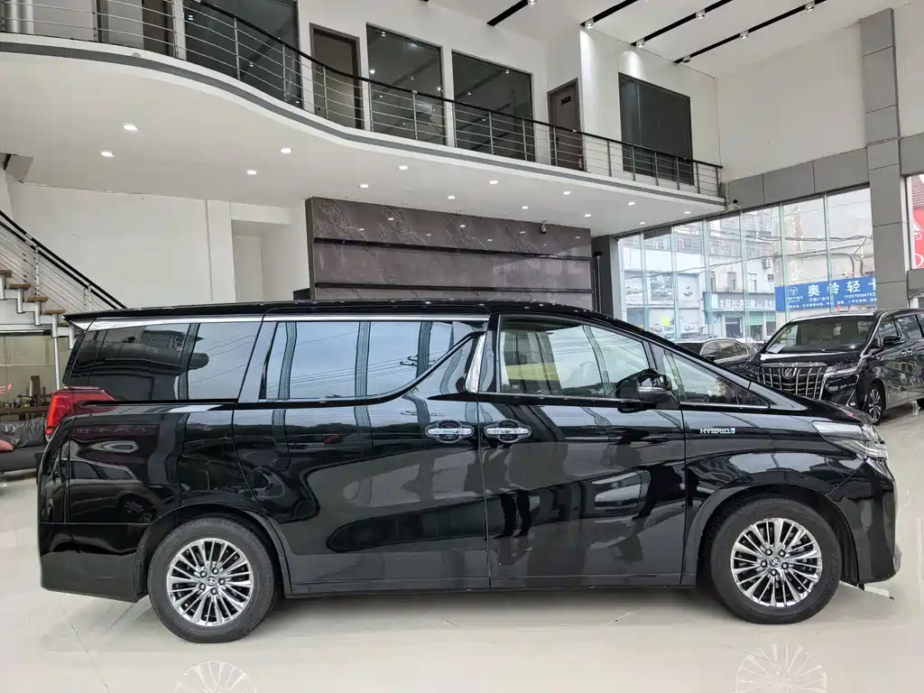 Toyota Alphard 2020 — фото 6