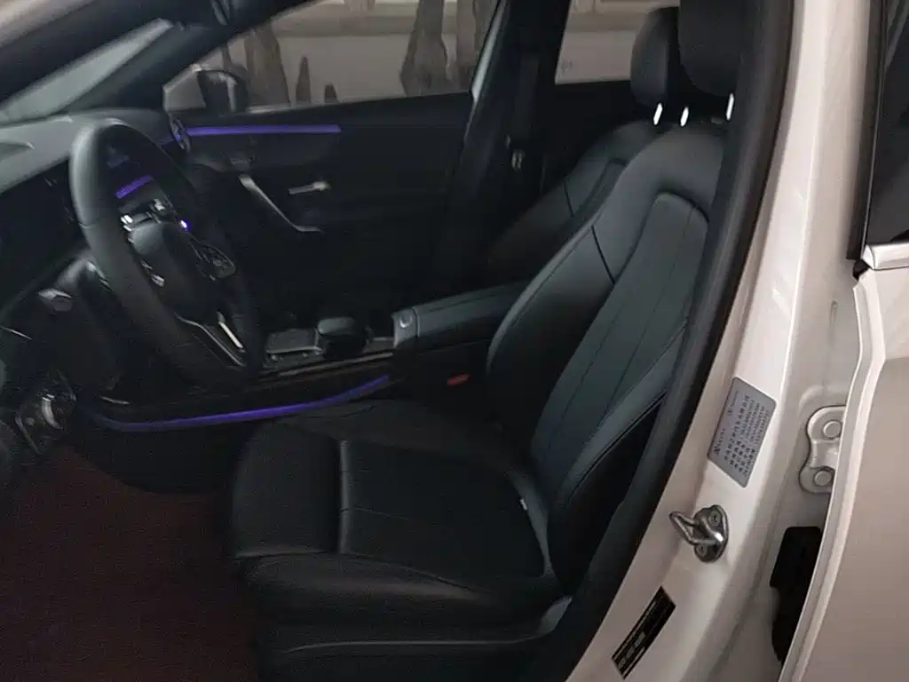 Mercedes-Benz A-Class 2023 — фото 15