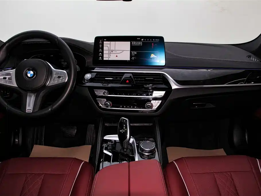 BMW 5 Series 2023 — фото 14