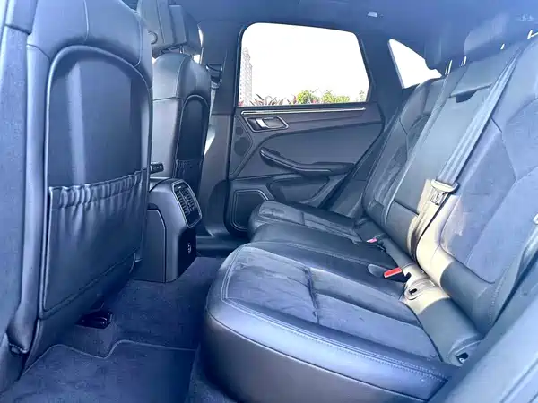 Porsche Macan 2020