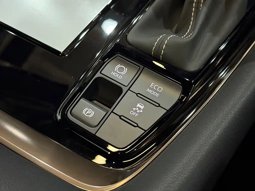 Toyota Alphard 2025 — фото 17